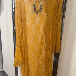 Elegant Yellow Lace Duster